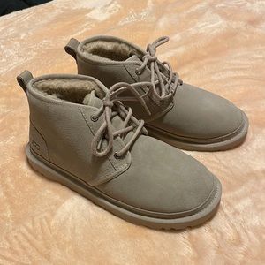 Men’s Ugg neumel size 8 brand new!